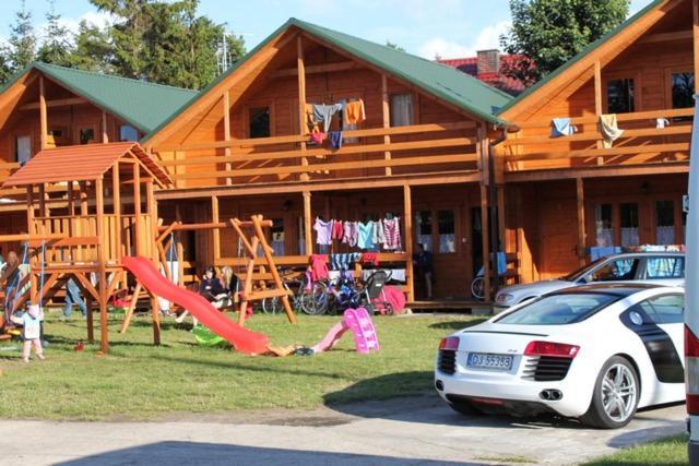 Mlodziezowy Domek Dla Grup Eldorado Mielno Centrum, 200M Od Morza Exterior foto