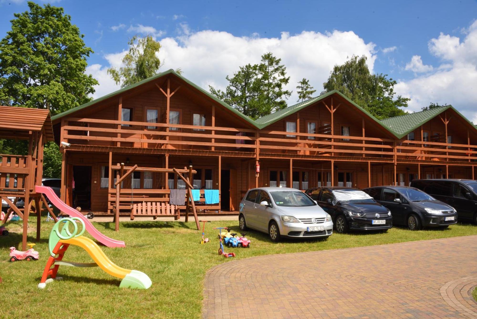 Mlodziezowy Domek Dla Grup Eldorado Mielno Centrum, 200M Od Morza Exterior foto