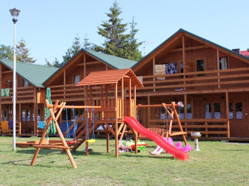 Mlodziezowy Domek Dla Grup Eldorado Mielno Centrum, 200M Od Morza Exterior foto