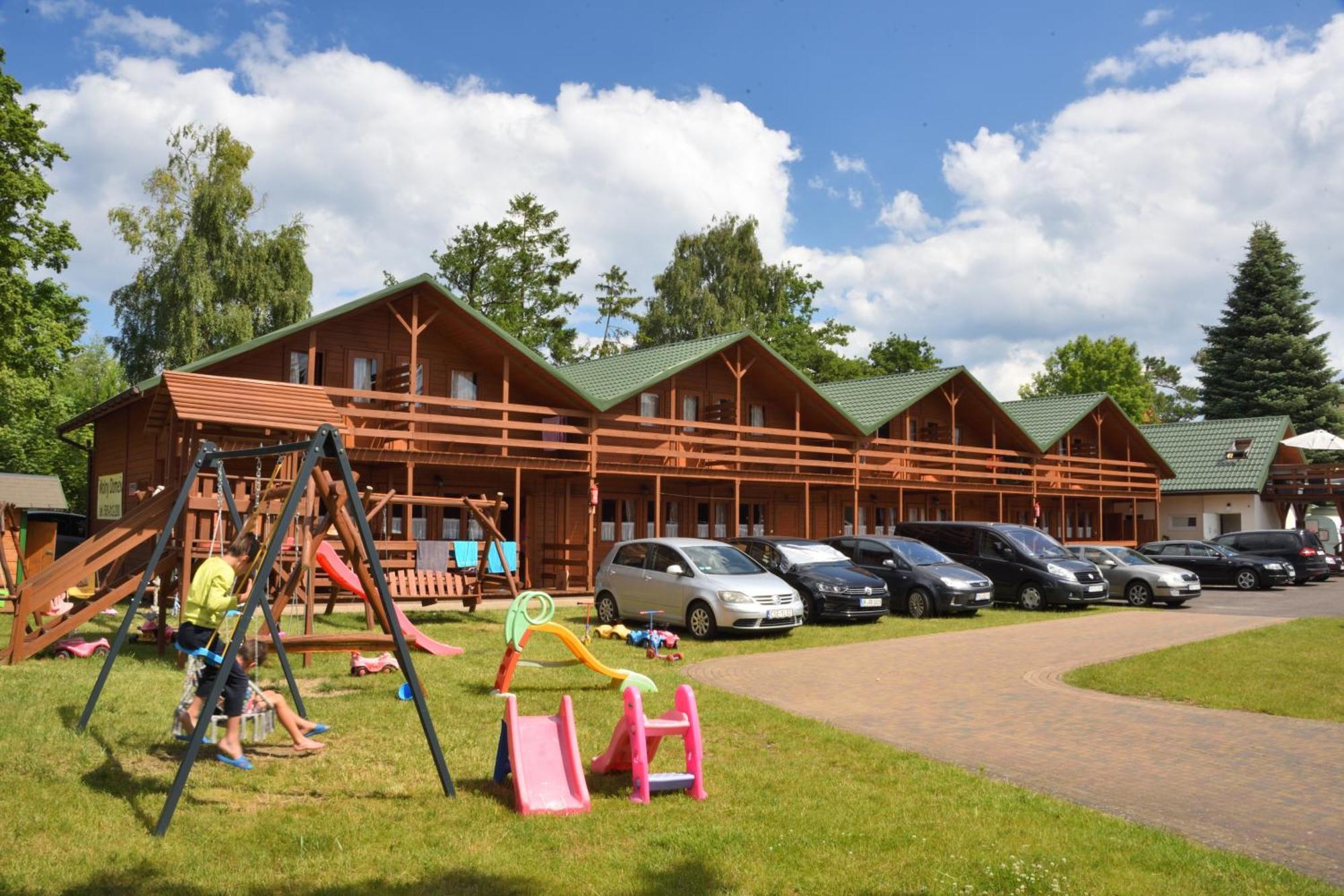 Mlodziezowy Domek Dla Grup Eldorado Mielno Centrum, 200M Od Morza Exterior foto