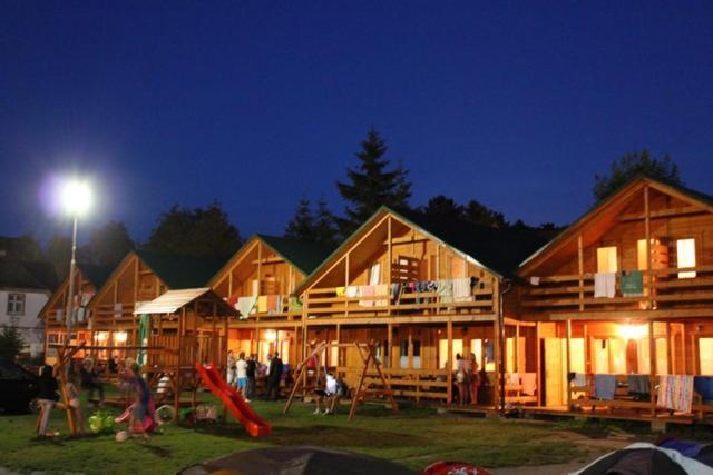 Mlodziezowy Domek Dla Grup Eldorado Mielno Centrum, 200M Od Morza Exterior foto