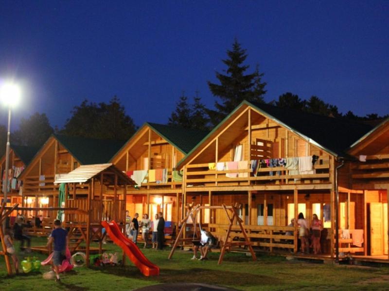 Mlodziezowy Domek Dla Grup Eldorado Mielno Centrum, 200M Od Morza Exterior foto